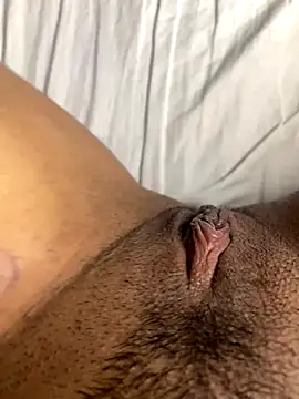 Snapshot of lili_fire69 chatting on November 16, 11:41 pm lili fire69 online show from November 16, 11:41 pm