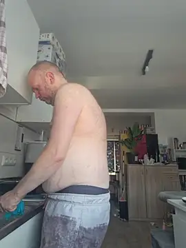 ShyBoy1982 online show from May 26, 8:56 am