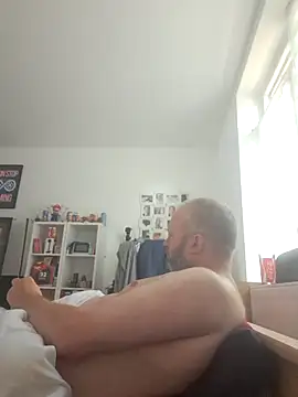 ShyBoy1982 online show from September 23, 11:39 am
