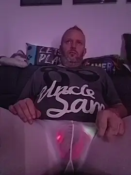 ShyBoy1982 online show from November 15, 9:52 pm