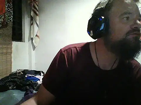 Snapshot of LECHEBALLS chatting on October 21, 1:16 am LECHEBALLS online show from October 21, 1:16 am