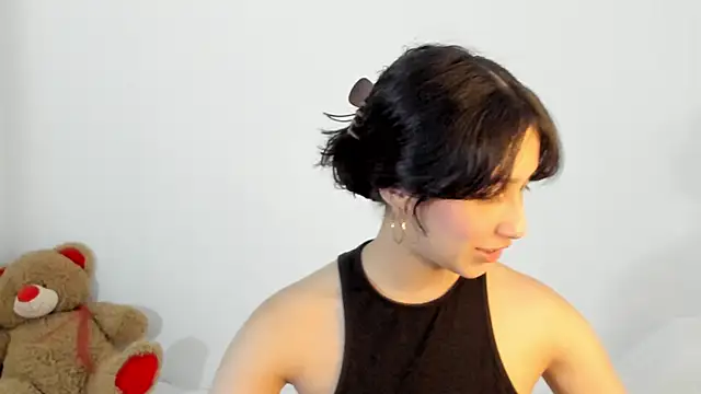 Snapshot of ericbana__ chatting on January 19, 2:57 am ericbana online show from January 19, 2:57 am