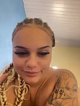 Lolacavalona online show from January 4, 12:59 am