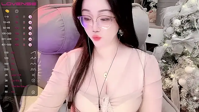 Snapshot of Monica-888 chatting on October 14, 5:13 pm Monica-888 online show from October 14, 5:13 pm