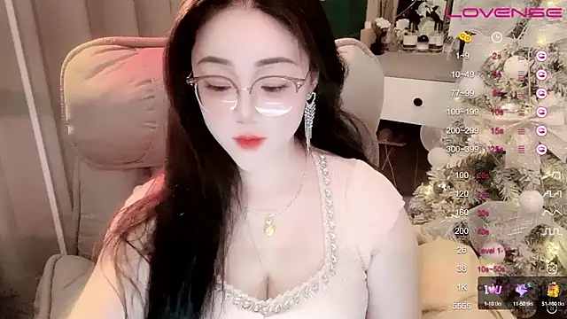 Snapshot of Monica-888 chatting on March 19, 5:50 pm Monica-888 online show from March 19, 5:50 pm