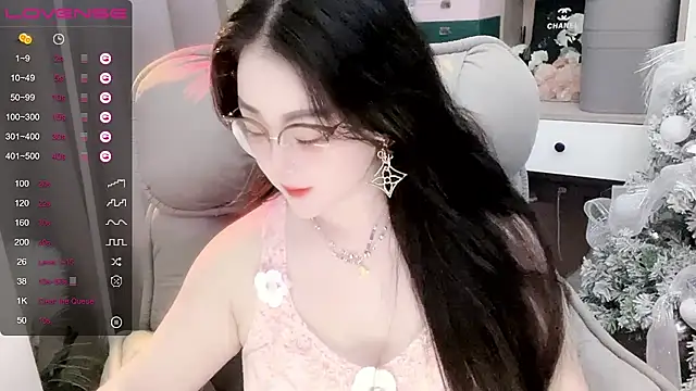 Snapshot of Monica-888 chatting on October 7, 6:14 am Monica-888 online show from October 7, 6:14 am