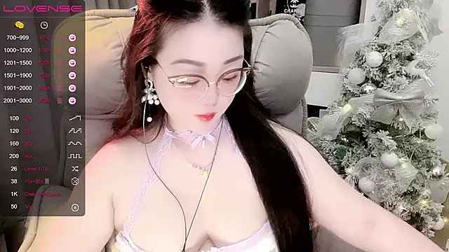 Snapshot of Monica-888 chatting on October 8, 7:03 pm Monica-888 online show from October 8, 7:03 pm