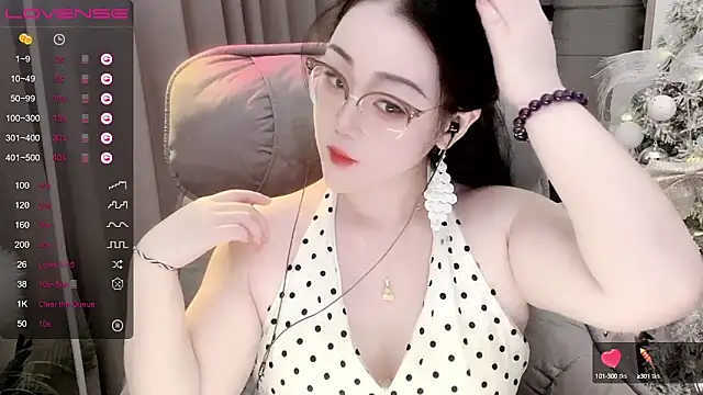 Snapshot of Monica-888 chatting on October 3, 5:58 pm Monica-888 online show from October 3, 5:58 pm
