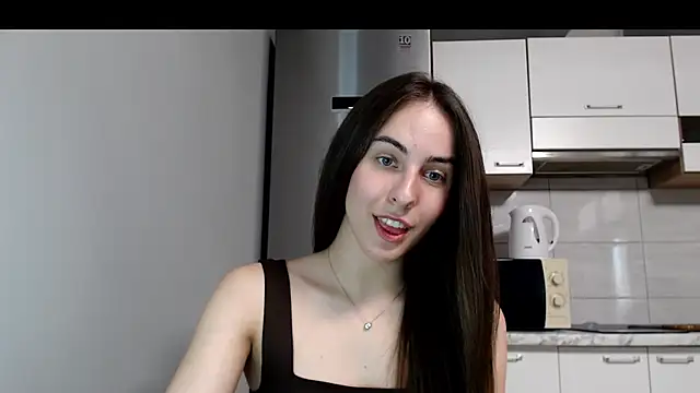 Snapshot of SierraSky_ chatting on June 9, 5:25 pm SierraSky online show from June 9, 5:25 pm