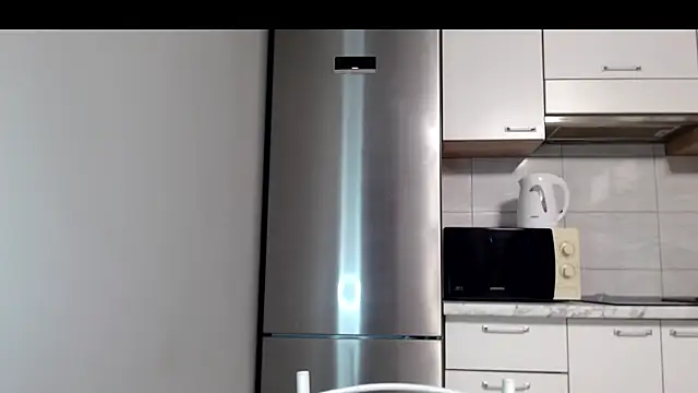 Snapshot of SierraSky_ chatting on June 4, 5:17 pm SierraSky online show from June 4, 5:17 pm