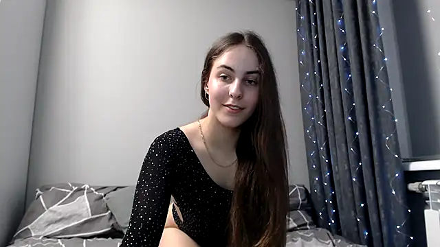 Snapshot of SierraSky_ chatting on March 21, 9:23 pm SierraSky online show from March 21, 9:23 pm