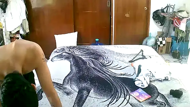 Snapshot of jperezofficial1 chatting on October 9, 7:36 pm jperezofficial1 online show from October 9, 7:36 pm
