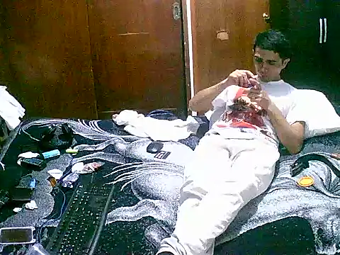 Snapshot of jperezofficial1 chatting on September 14, 8:26 am jperezofficial1 online show from September 14, 8:26 am