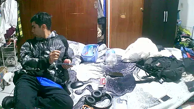 Snapshot of jperezofficial1 chatting on September 25, 8:20 am jperezofficial1 online show from September 25, 8:20 am