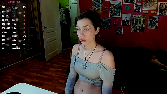 tenderdreams online show from October 11, 9:27 pm