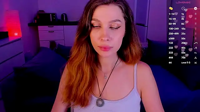 Snapshot of tenderdreams chatting on November 23, 6:01 am tenderdreams online show from November 23, 6:01 am