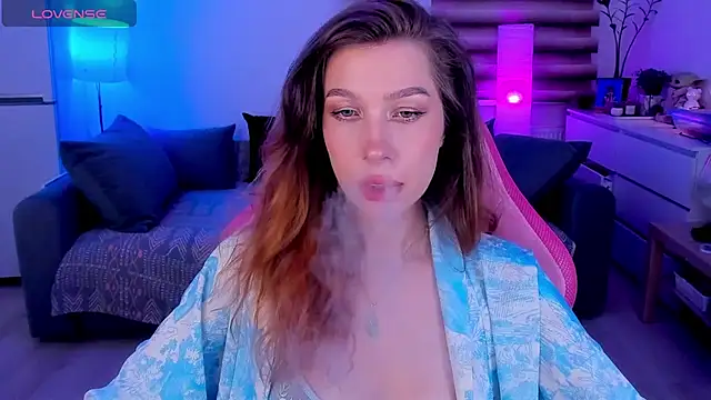 Snapshot of tenderdreams chatting on December 3, 9:14 pm tenderdreams online show from December 3, 9:14 pm