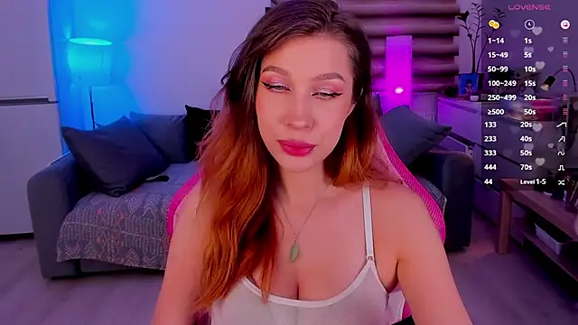 tenderdreams online show from December 4, 10:20 pm