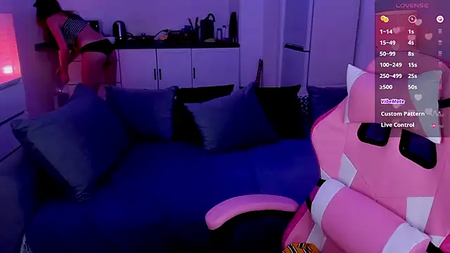 Snapshot of tenderdreams chatting on November 25, 6:41 pm tenderdreams online show from November 25, 6:41 pm