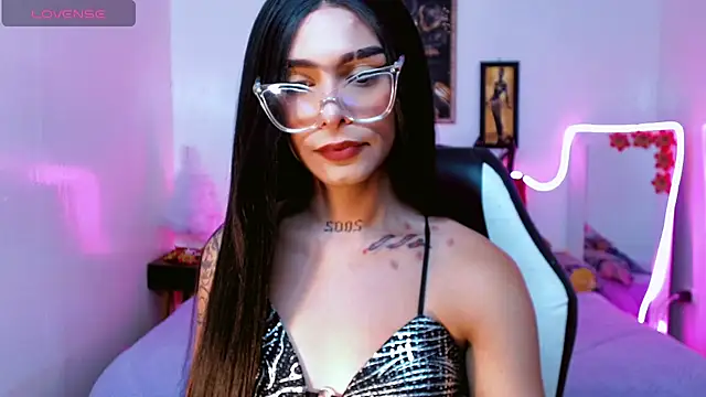 AdharaaMoon online show from December 3, 7:24 pm