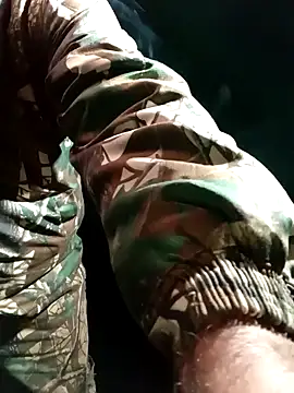 Snapshot of biman24 chatting on December 21, 11:45 pm biman24 online show from December 21, 11:45 pm