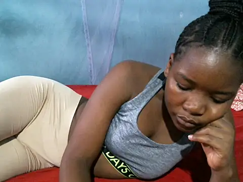 Snapshot of cocolicky chatting on December 2, 9:33 am cocolicky online show from December 2, 9:33 am