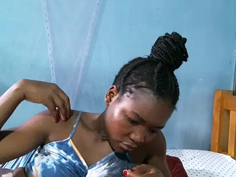 Snapshot of cocolicky chatting on December 14, 12:11 pm cocolicky online show from December 14, 12:11 pm