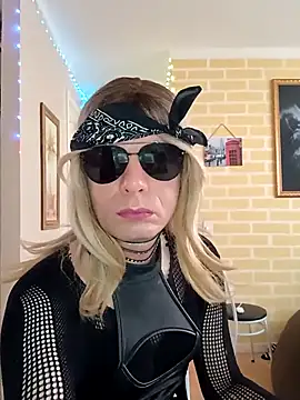 cdzinhasusan online show from September 20, 2:00 pm