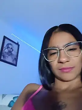 Leslly  online show from June 26, 9:59 am