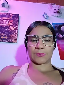 Leslly  online show from May 28, 11:54 pm