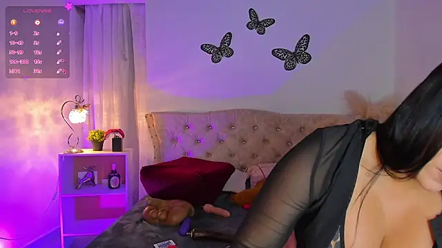 Snapshot of Sarahballiston_ chatting on November 7, 1:10 am Sarahballiston online show from November 7, 1:10 am