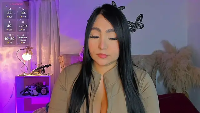 Sarahballiston  online show from January 15, 1:42 am