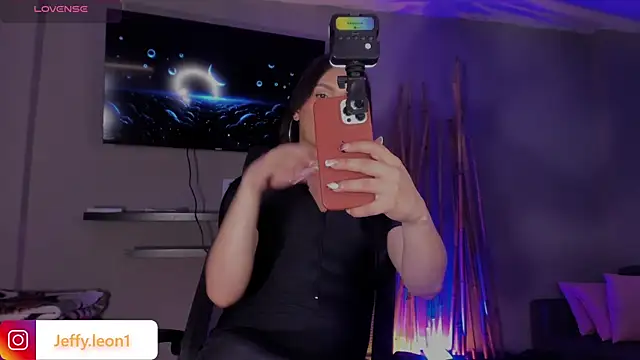 Snapshot of danna_v chatting on October 19, 4:15 am danna v online show from October 19, 4:15 am