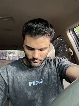 Derek w online show from March 19, 9:04 pm