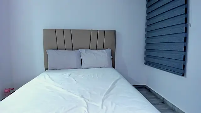 Natasha-28 online show from February 27, 5:29 am