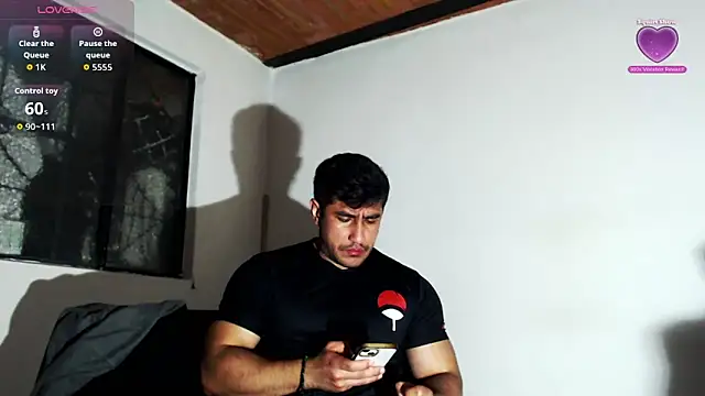 Snapshot of willian_m777 chatting on June 11, 4:53 am willian m777 online show from June 11, 4:53 am