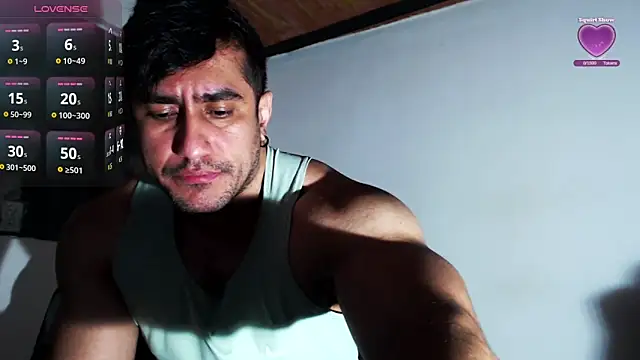 Snapshot of willian_m777 chatting on June 10, 2:57 am willian m777 online show from June 10, 2:57 am