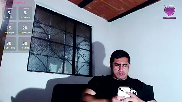 Snapshot of willian_m777 chatting on July 17, 4:32 am willian m777 online show from July 17, 4:32 am