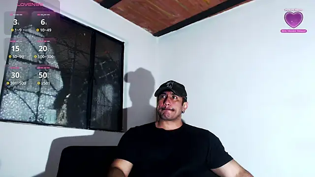 Snapshot of willian_m777 chatting on June 25, 4:21 am willian m777 online show from June 25, 4:21 am