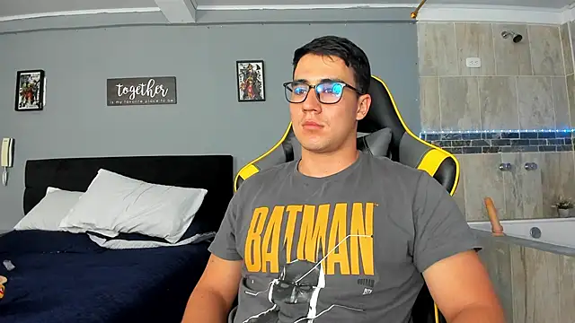 owengray2n online show from January 18, 2:47 am