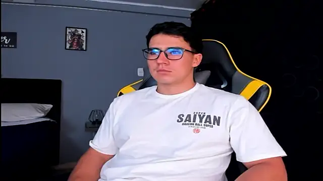 owengray2n online show from October 10, 2:34 am