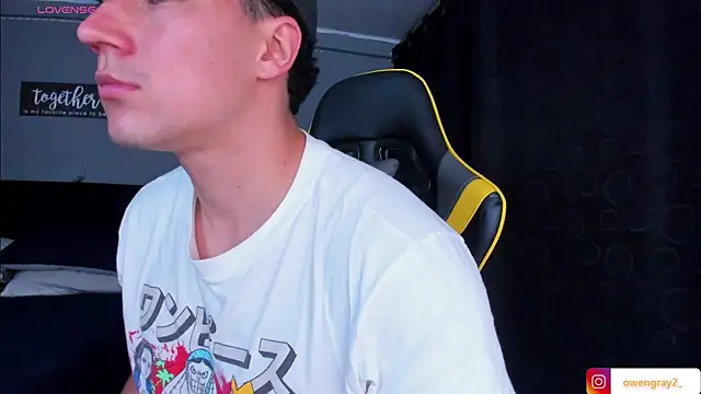 owengray2n online show from October 18, 1:51 am