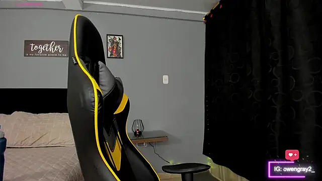 owengray2n online show from March 19, 1:32 am