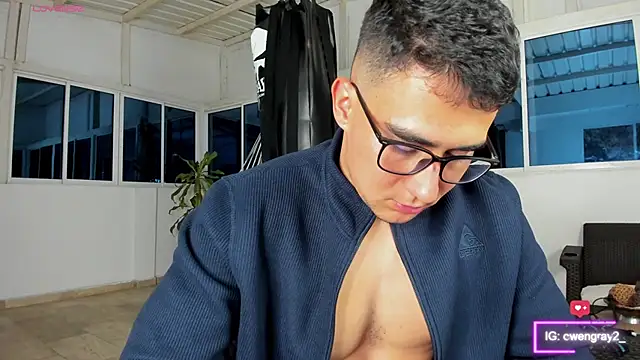 owengray2n online show from March 17, 12:53 am