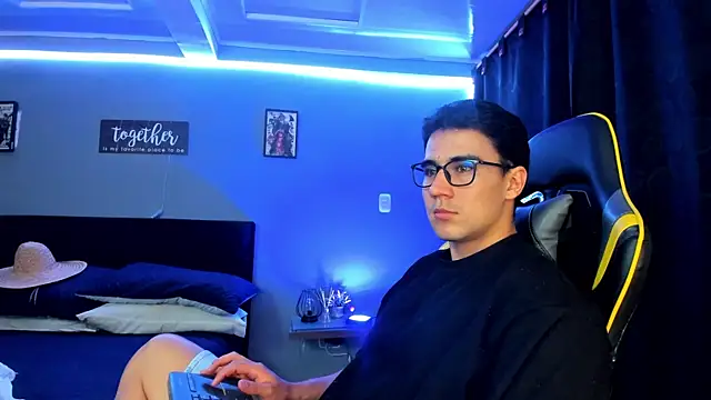 owengray2n online show from September 28, 12:50 am