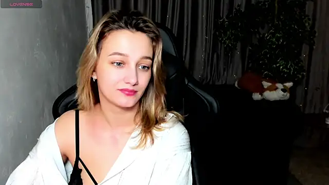 Snapshot of Sinty_Noria chatting on February 25, 4:14 am Sinty Noria online show from February 25, 4:14 am