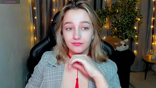 Snapshot of Sinty_Noria chatting on February 21, 1:11 am Sinty Noria online show from February 21, 1:11 am