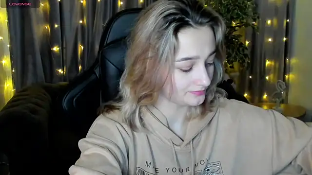 Snapshot of Sinty_Noria chatting on February 27, 7:30 am Sinty Noria online show from February 27, 7:30 am