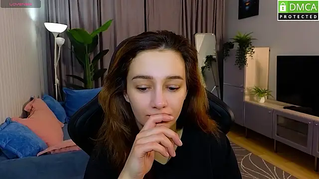 Sinty Noria online show from February 9, 1:03 am