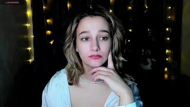 Snapshot of Sinty_Noria chatting on March 4, 4:38 am Sinty Noria online show from March 4, 4:38 am